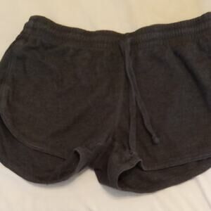 Colosseum Women's Medium Cozy Dark Gray Lounge Shorts. Atleisure.